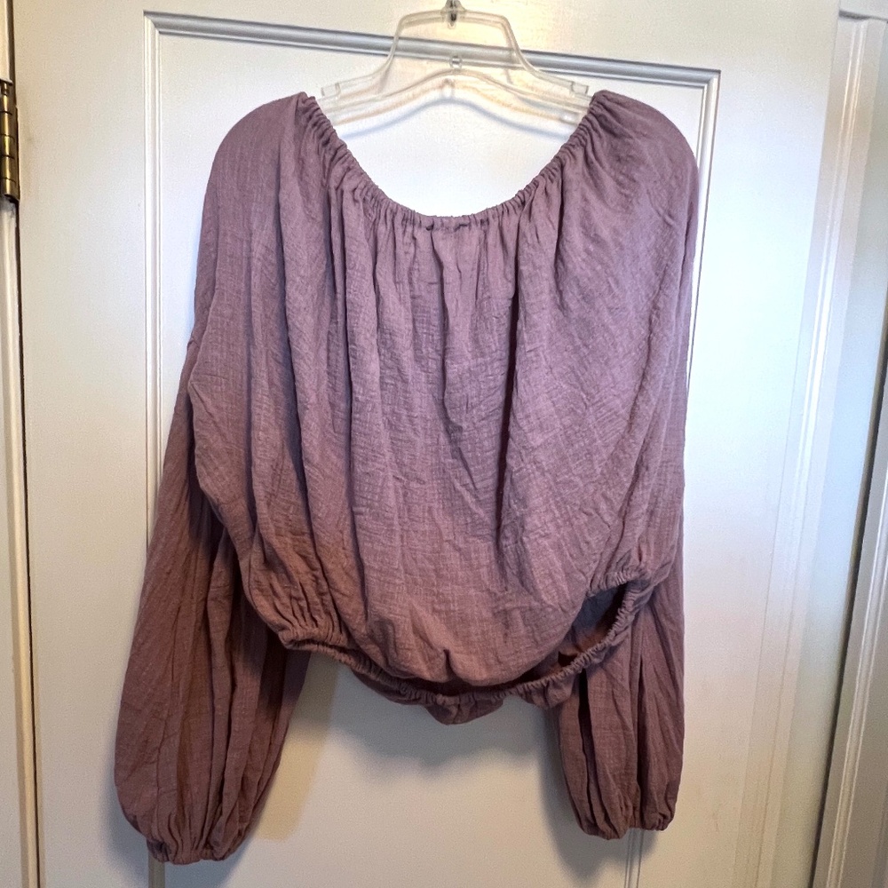 Olivaceous Top Size medium, dusty purple
